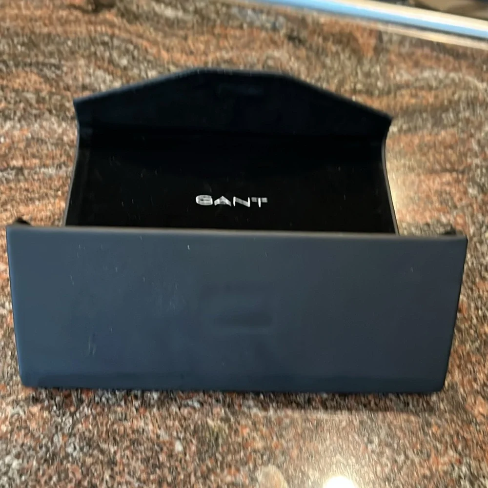 Black Sunglasses Glasses Case